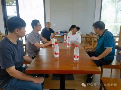中牟新区统战部副部长李其瑞赴关家村调研乡贤工作